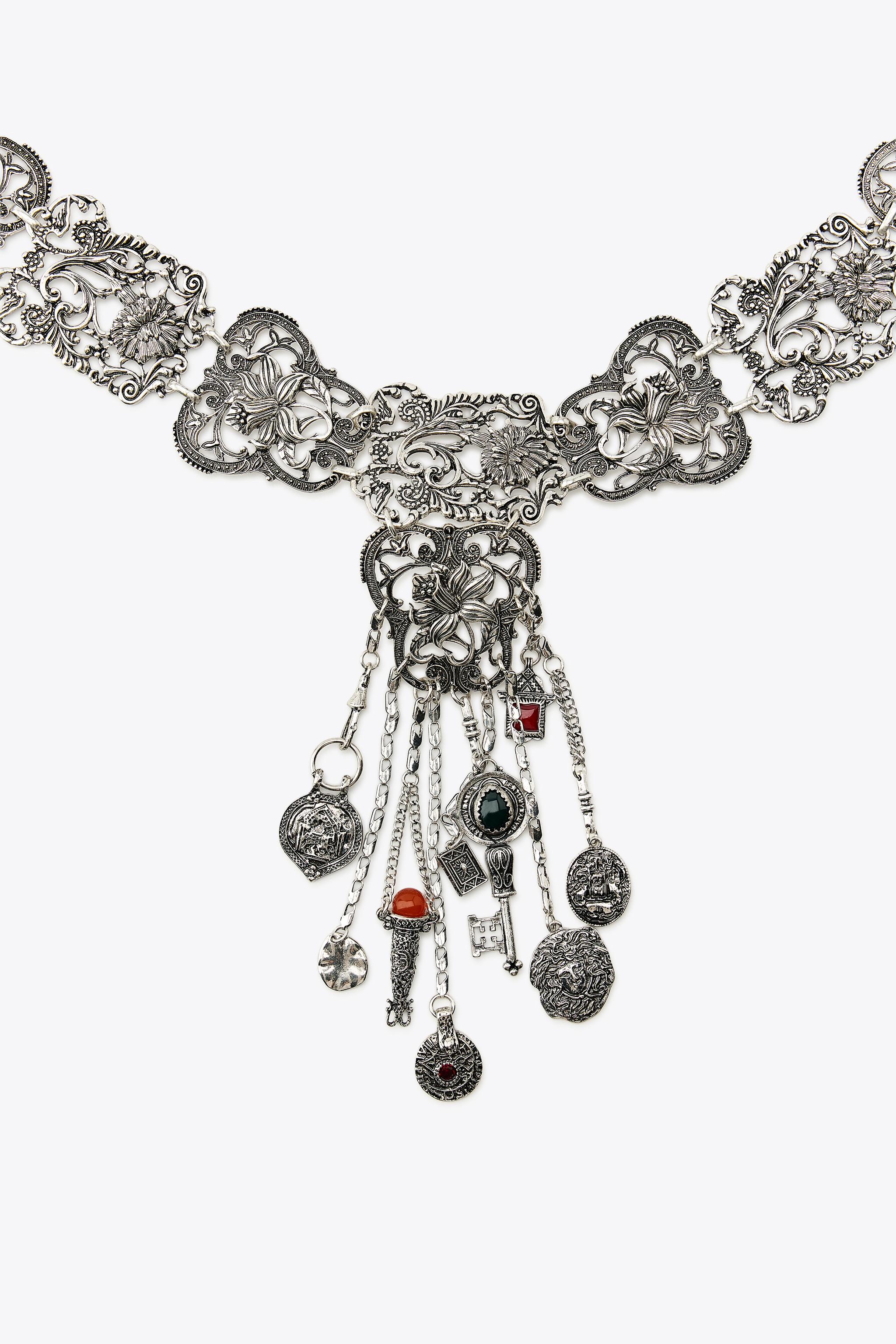 FLOWER CHARMS METAL BELT