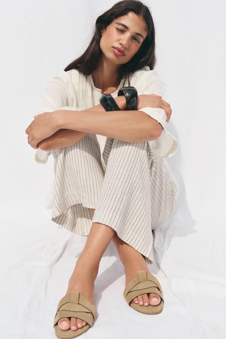 SUEDE CROSSED SLIDE SANDALS - Zara product image