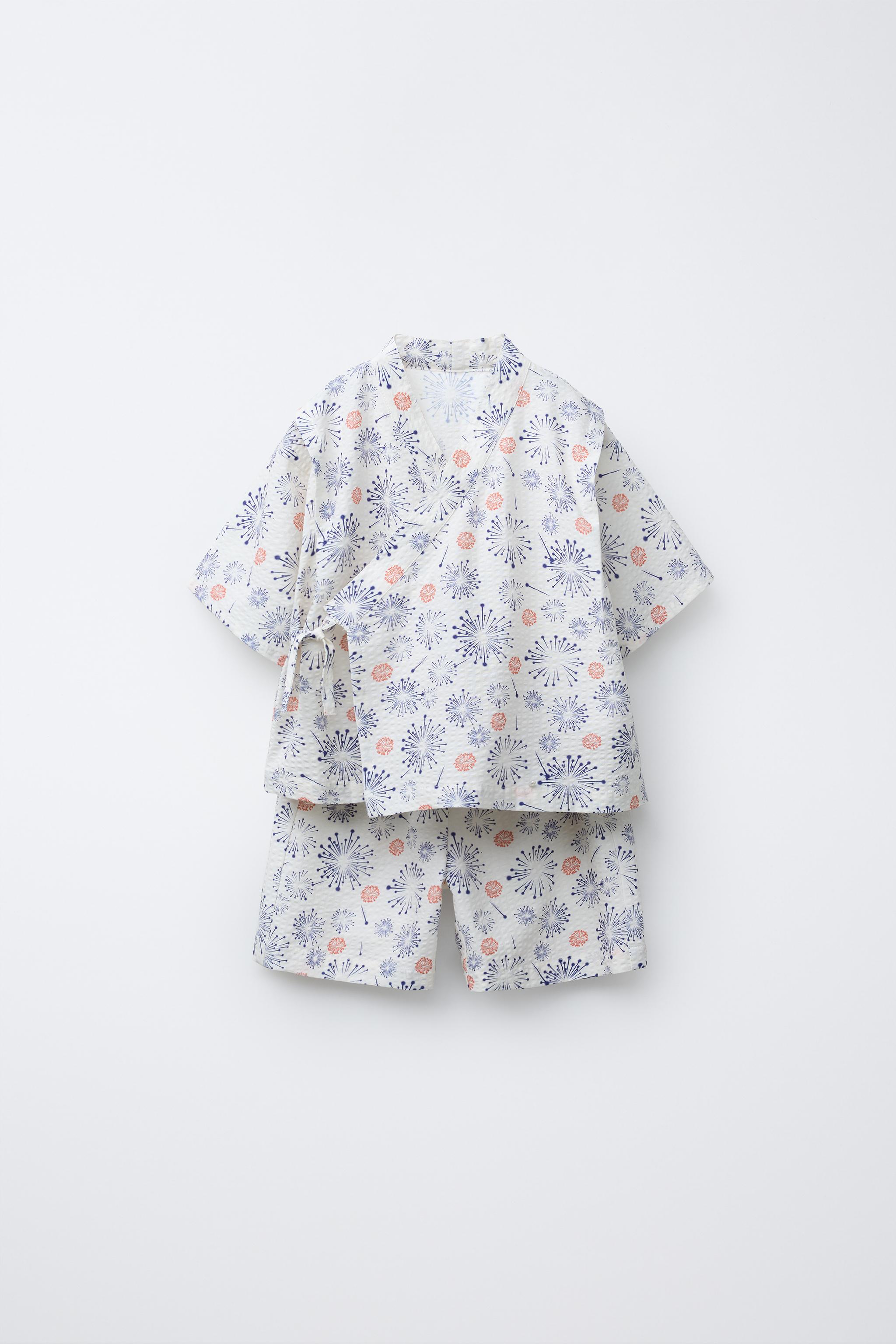 9-18 MONTHS/ PRINTED KIMONO AND BERMUDA SET