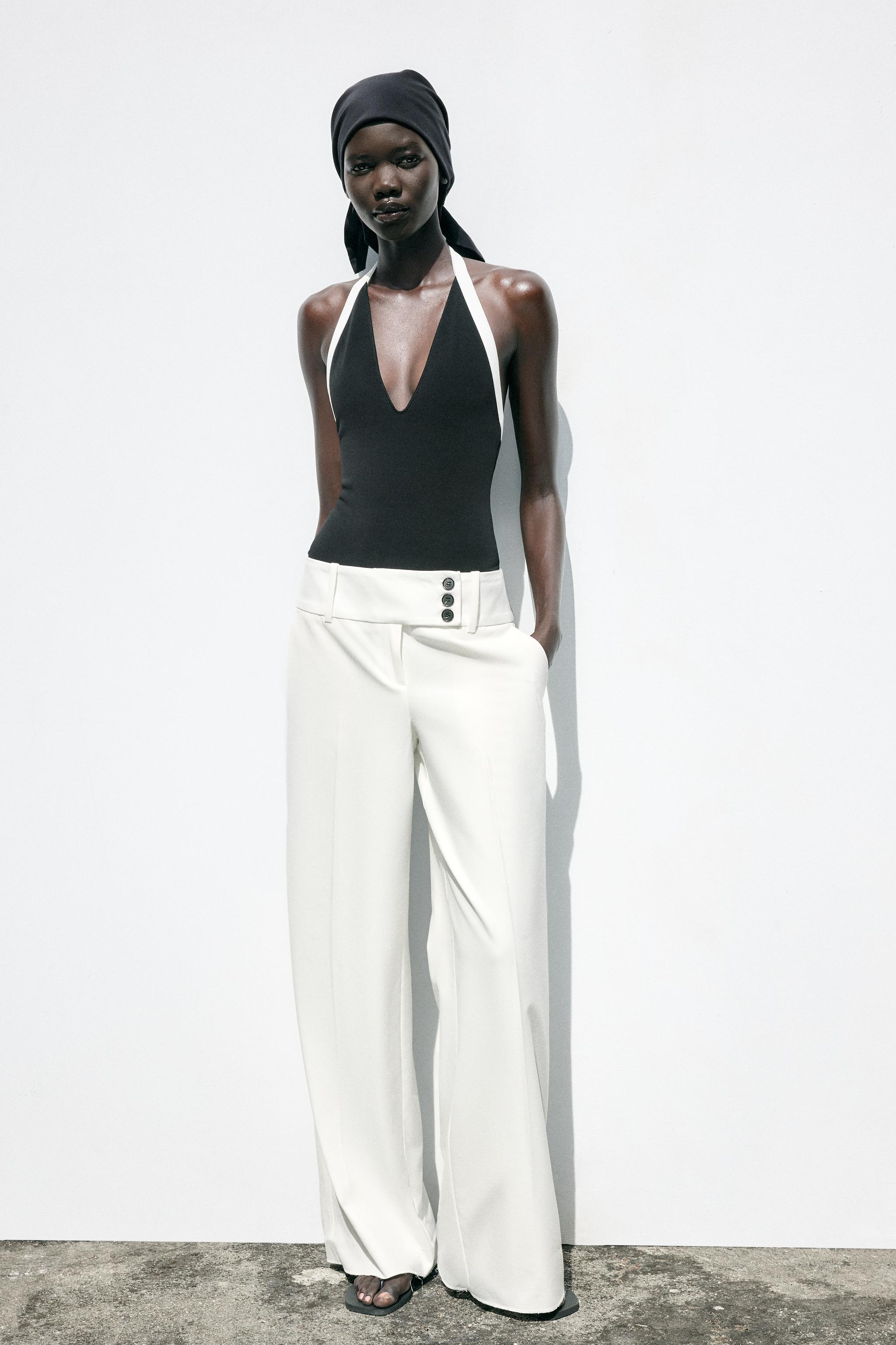 CONTRAST STRETCH BODYSUIT