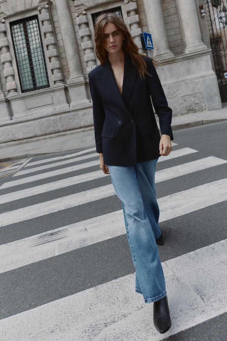 OVERSIZED DOUBLE-BREASTED BLAZER - Zara product image