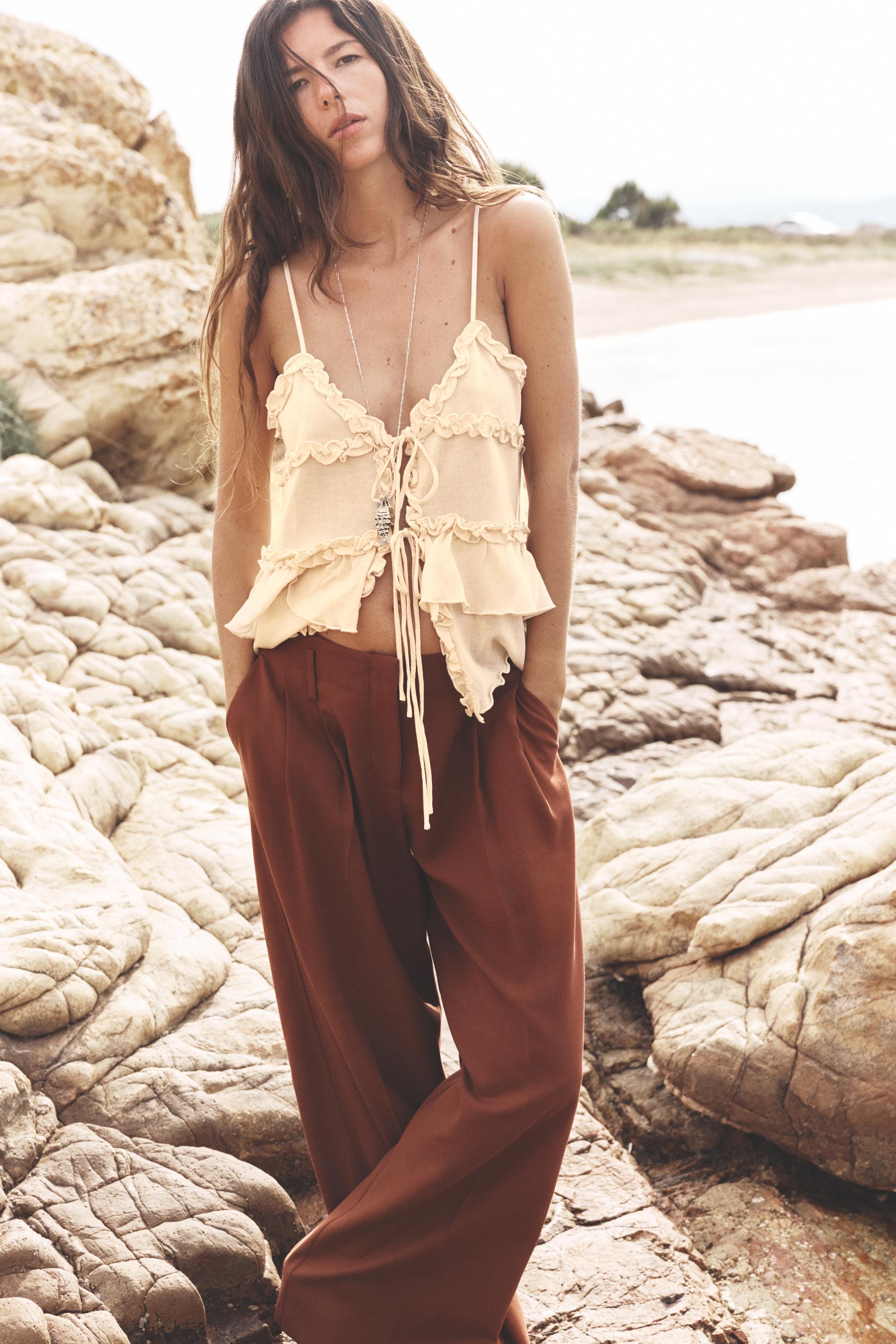 PLEATED WIDE LEG PANTS