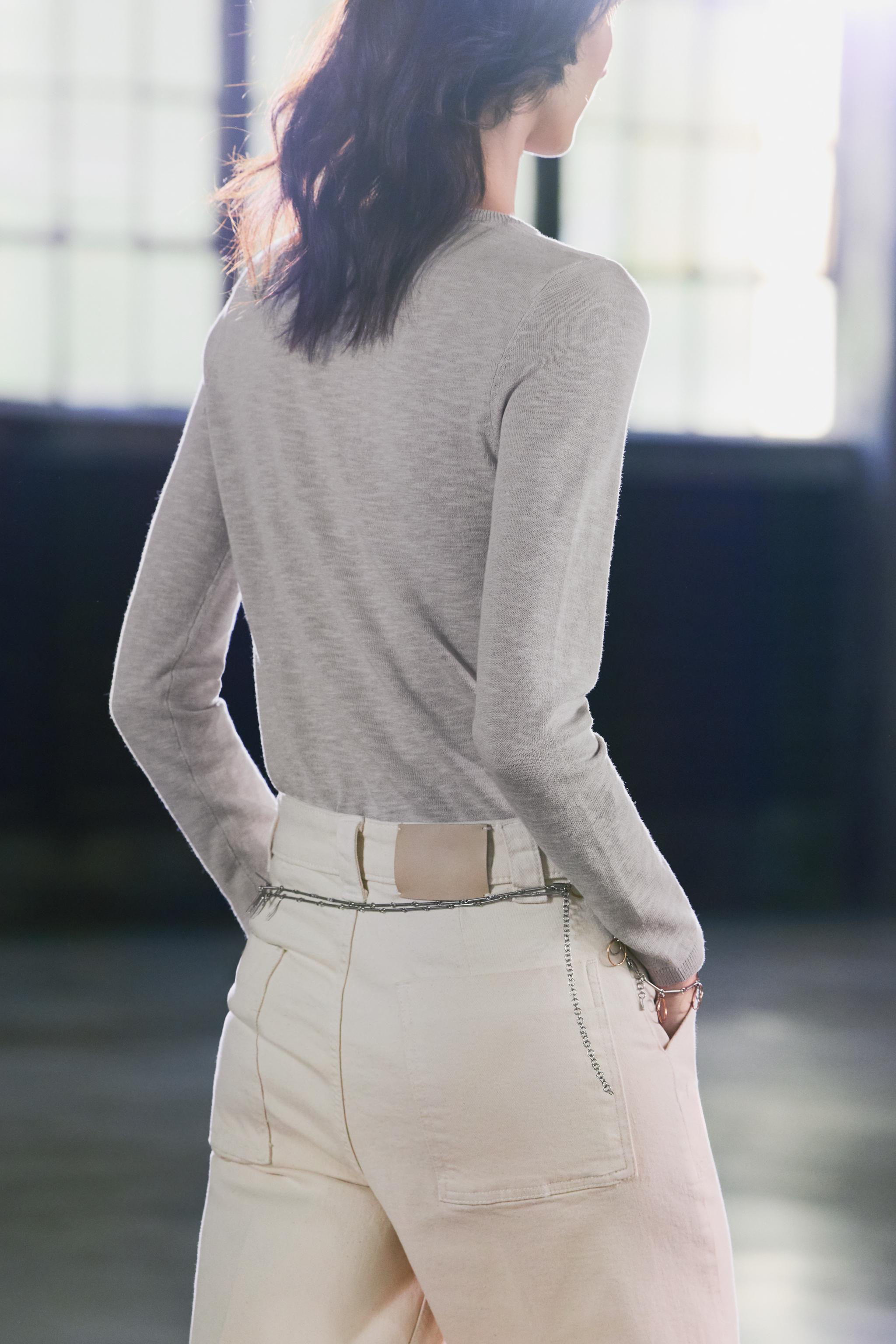 FINE KNIT TOP