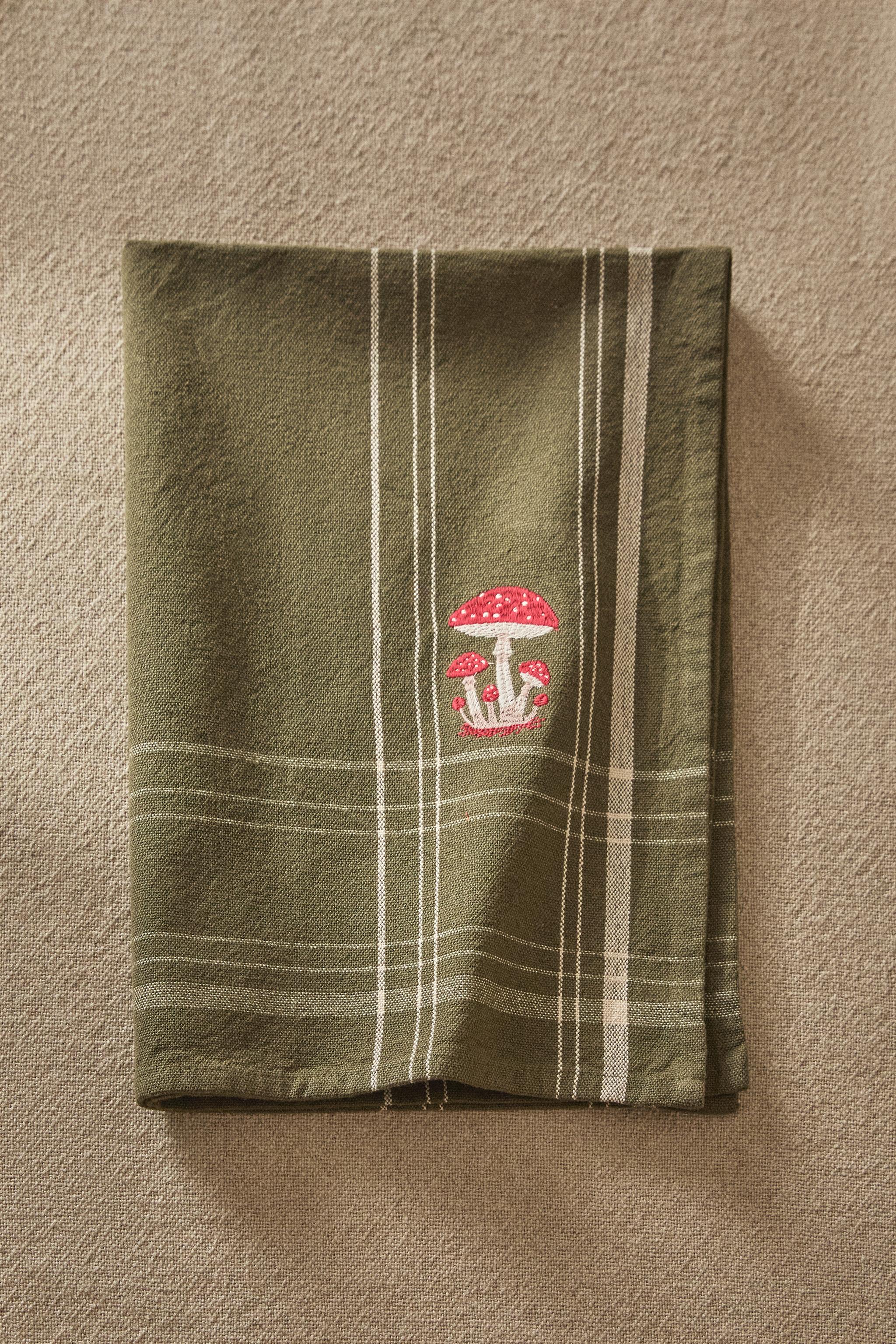 EMBROIDERED MUSHROOM CLEANING KITCHEN TOWEL