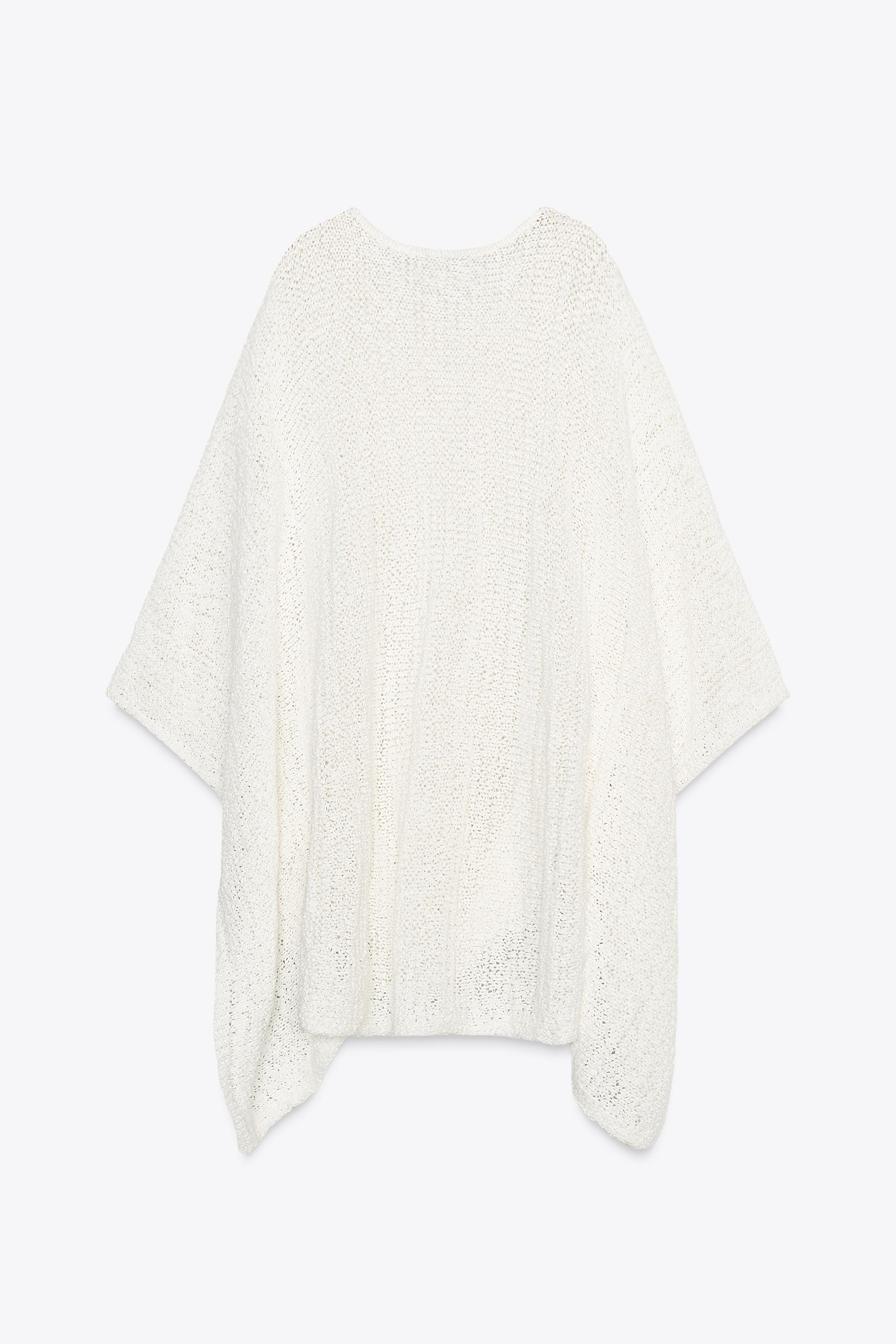 KNIT PONCHO