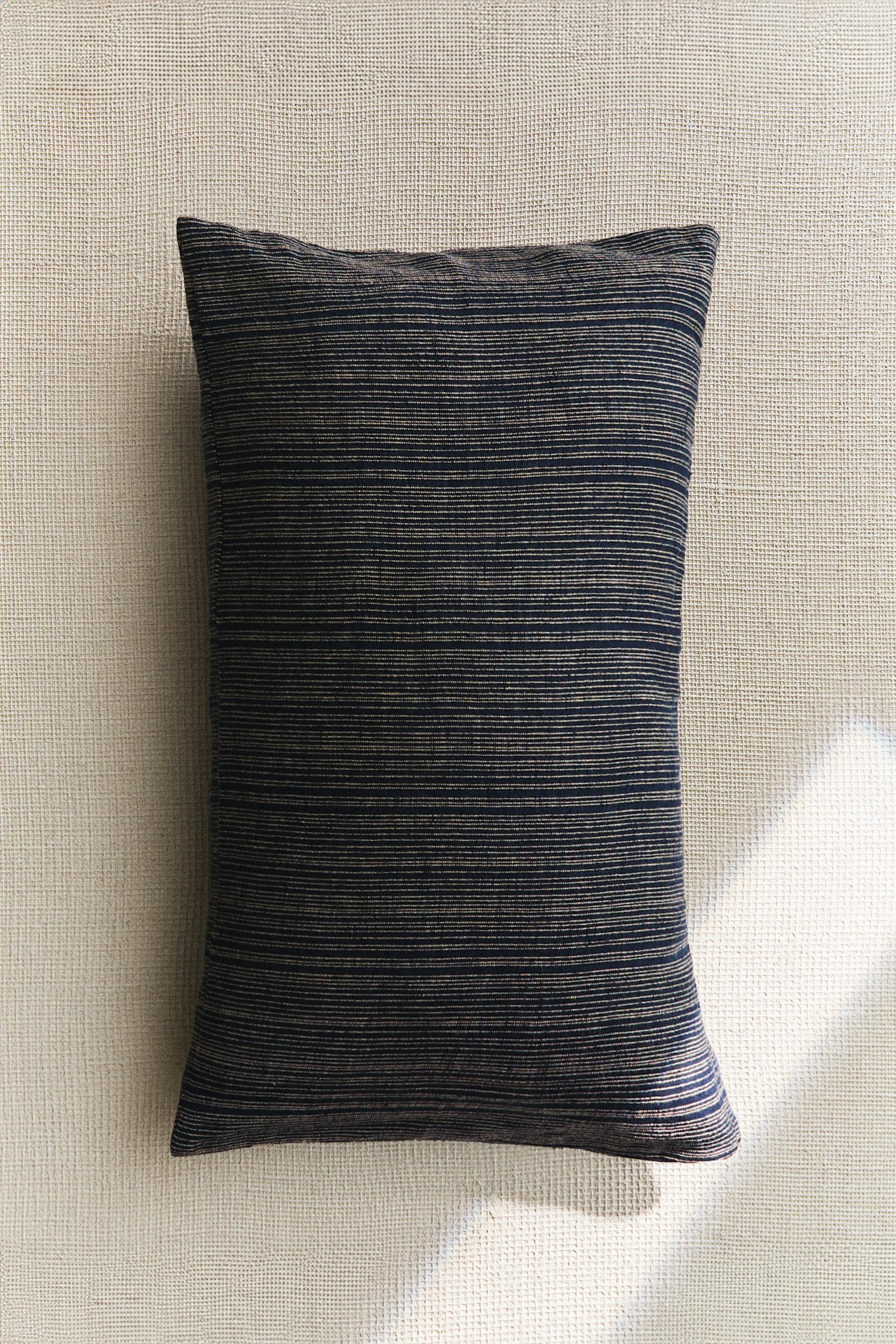 STRIPED THROW PILLOW COVER