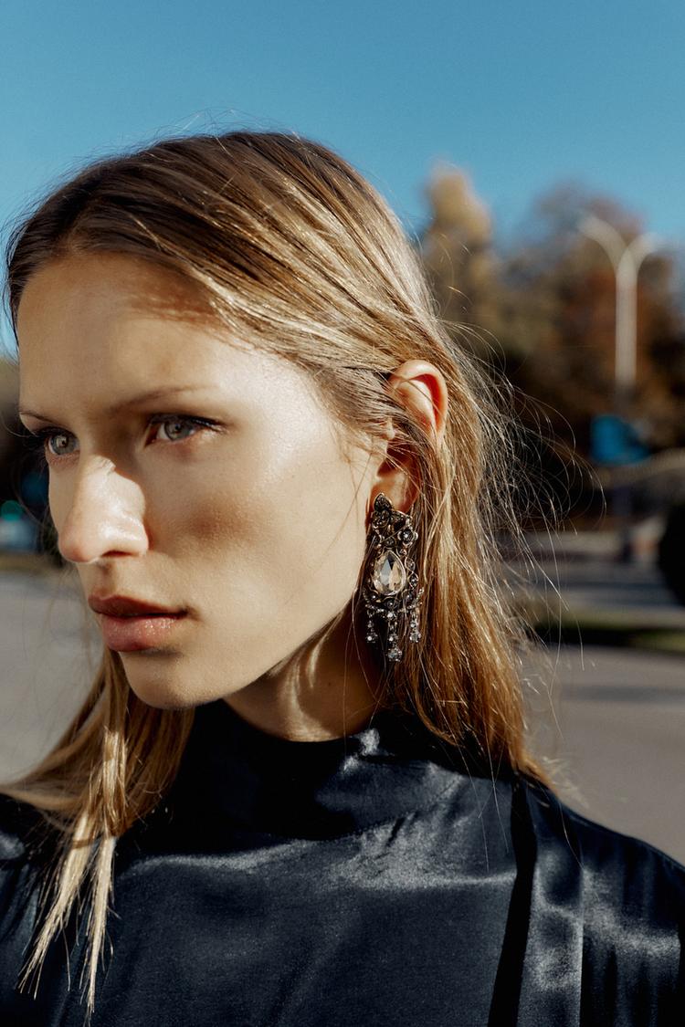 METALLIC FLOWER JEWEL EARRINGS - Zara product image