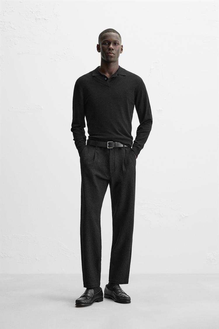 TEXTURED PLEATED TROUSERS