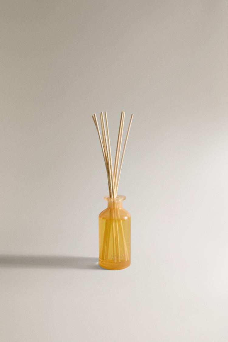 (5.07 oz) CANDIED LEMON SCENTED REED DIFFUSER