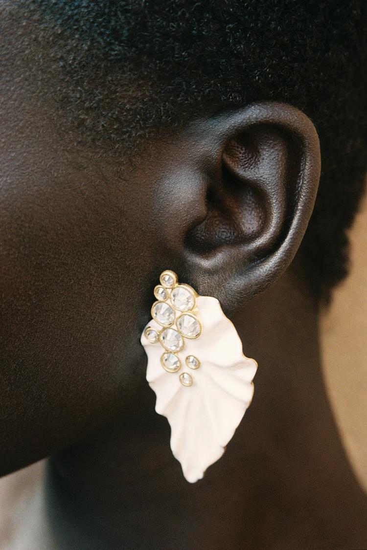 JEWELED LEAF EARRINGS - Zara product image