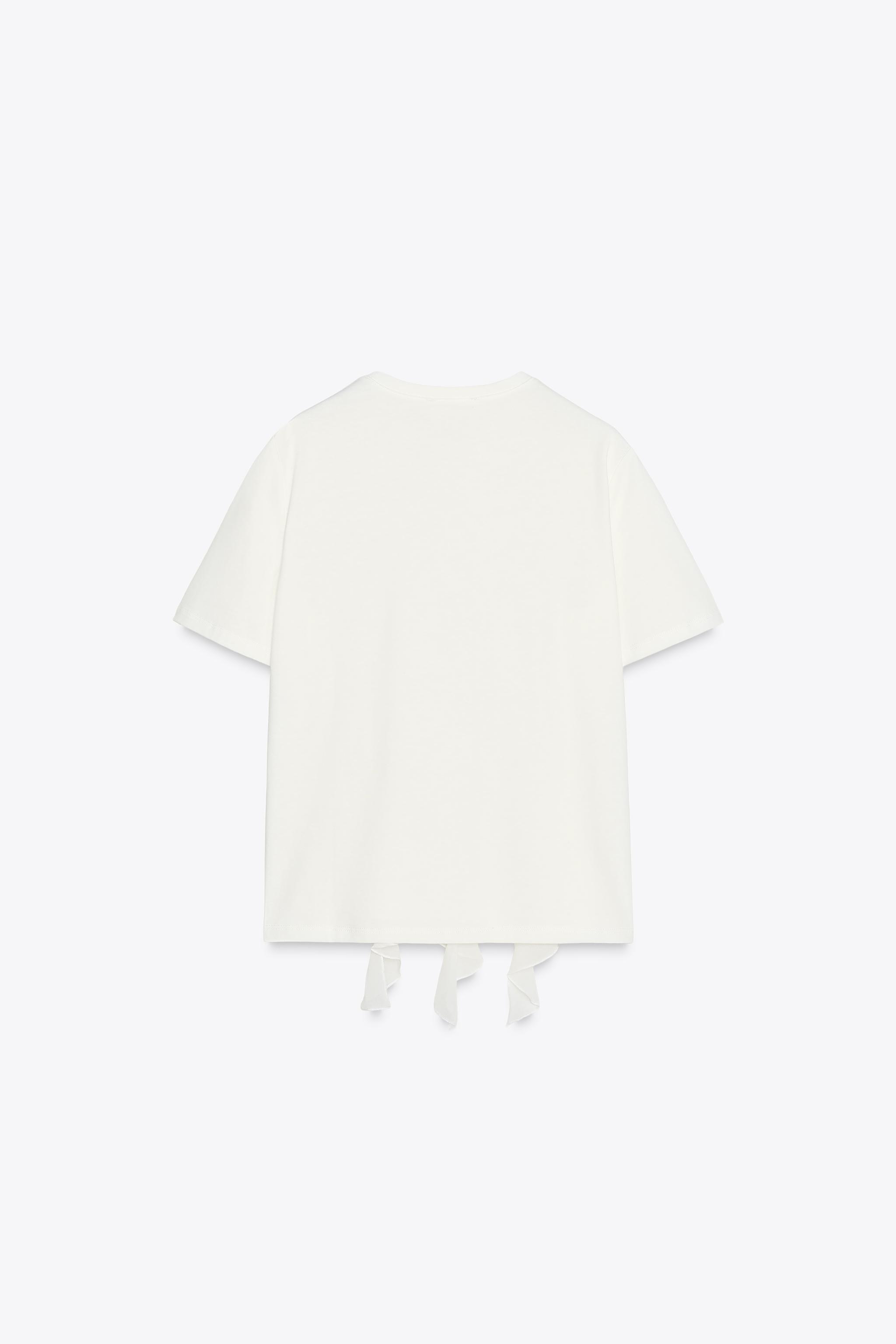 RUFFLE T-SHIRT