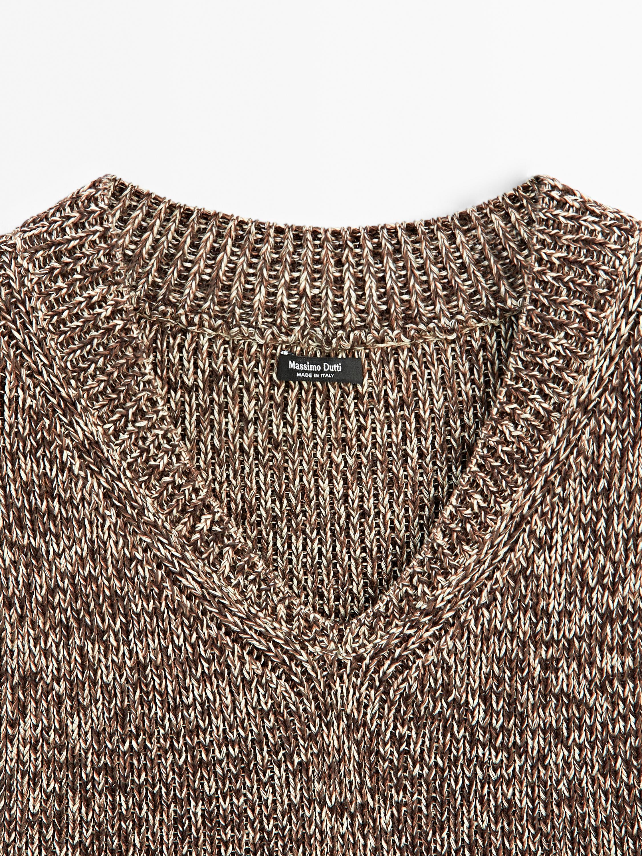 Mouliné cotton V-neck top