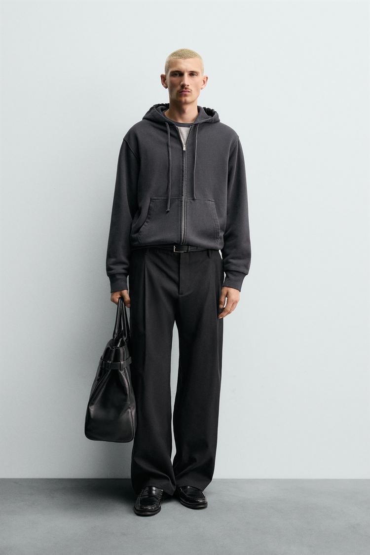 ZIP-UP HOODIE
