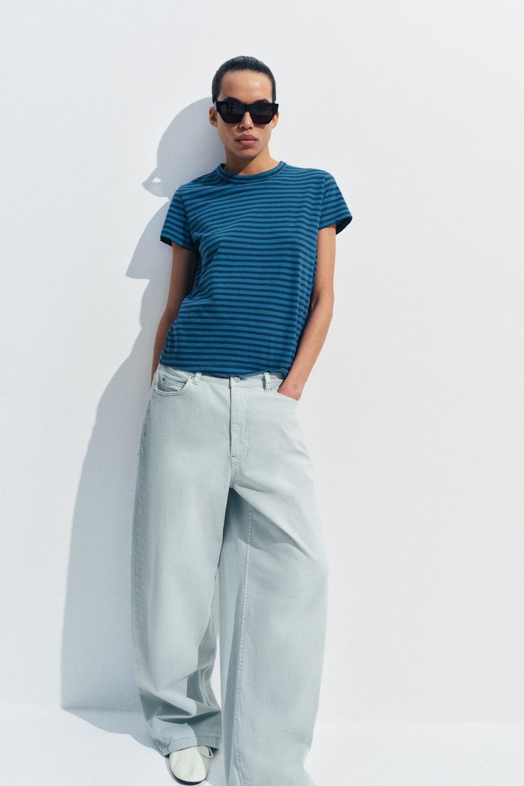 COTTON AND LINEN STRIPED T-SHIRT - Zara product image