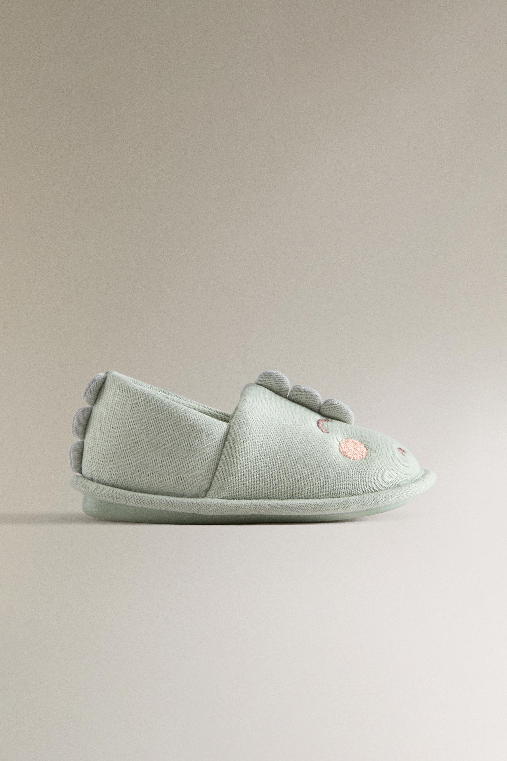 CHILDREN'S CROCODILE SLIPPERS
