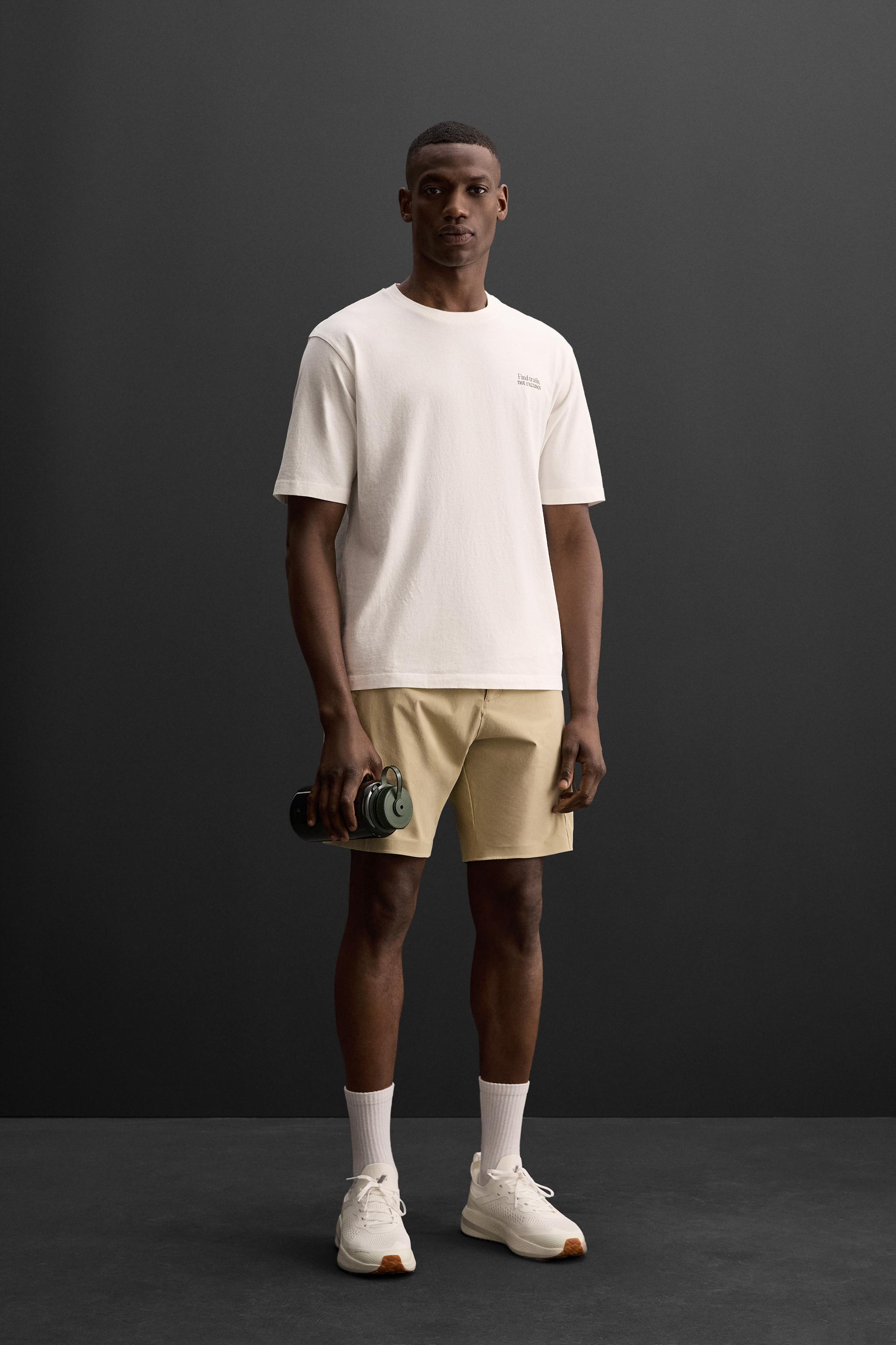 T-SHIRT IMPRIMÉ GRAPHIQUE