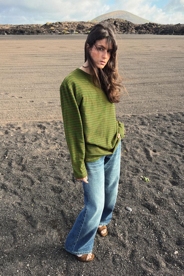 OVERSIZED STRIPED T-SHIRT - Zara product image