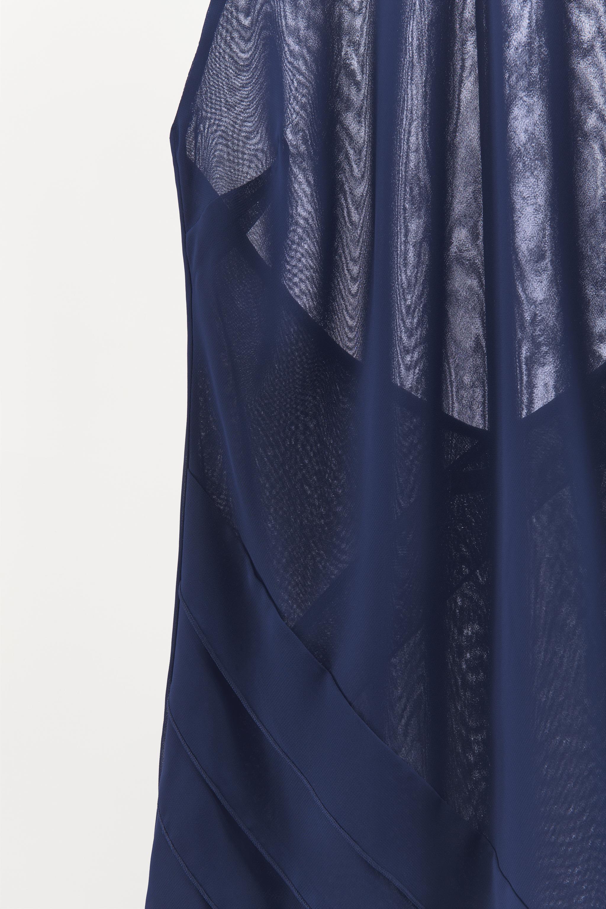 ROBE HALTER ONDES
