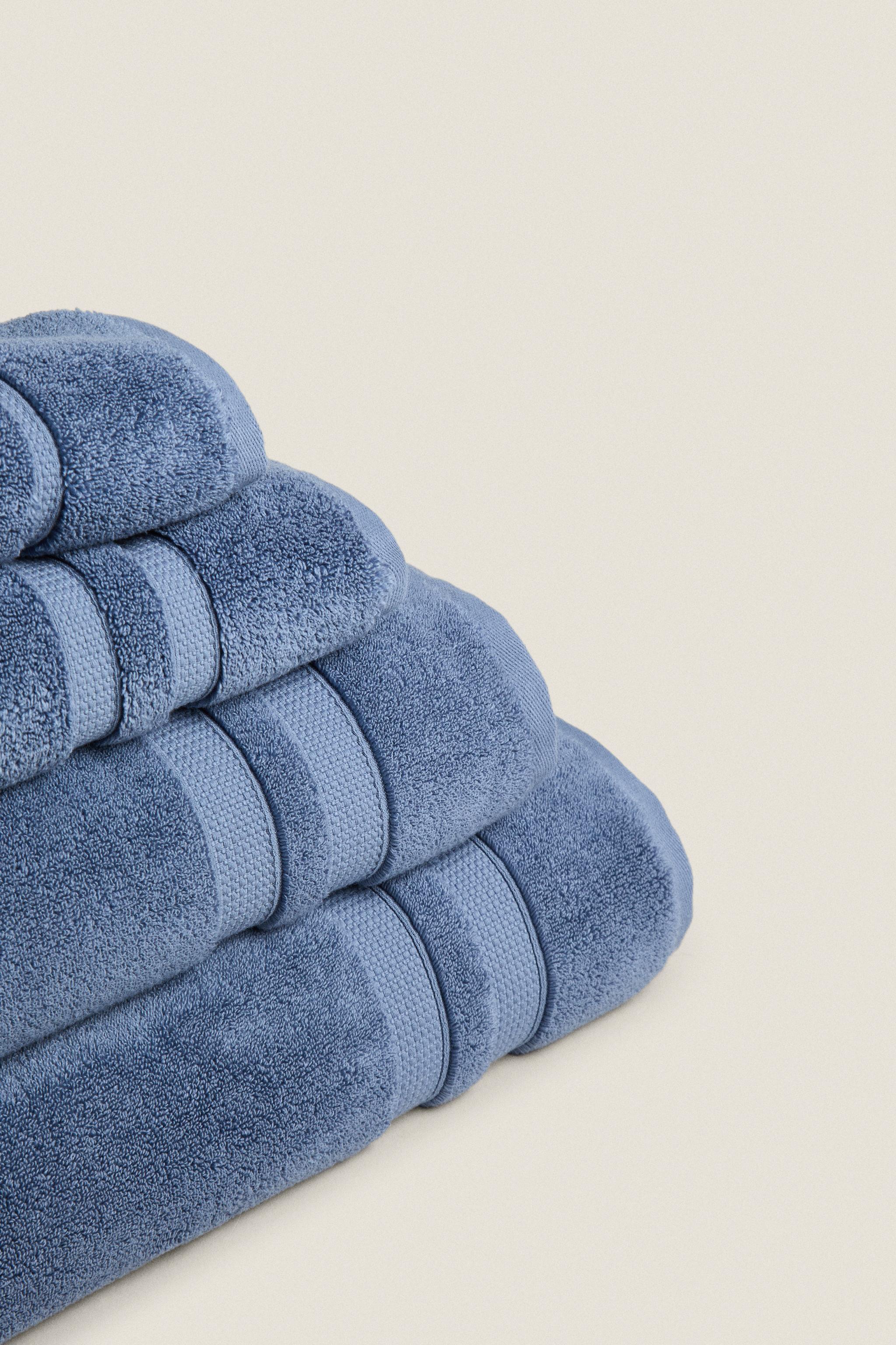 EXTRA SOFT DOUBLE BORDER BATH TOWEL