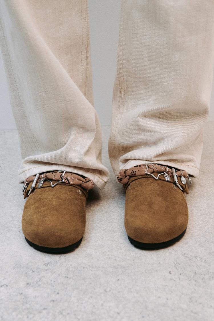 BANDANA CLOGS - Zara product image