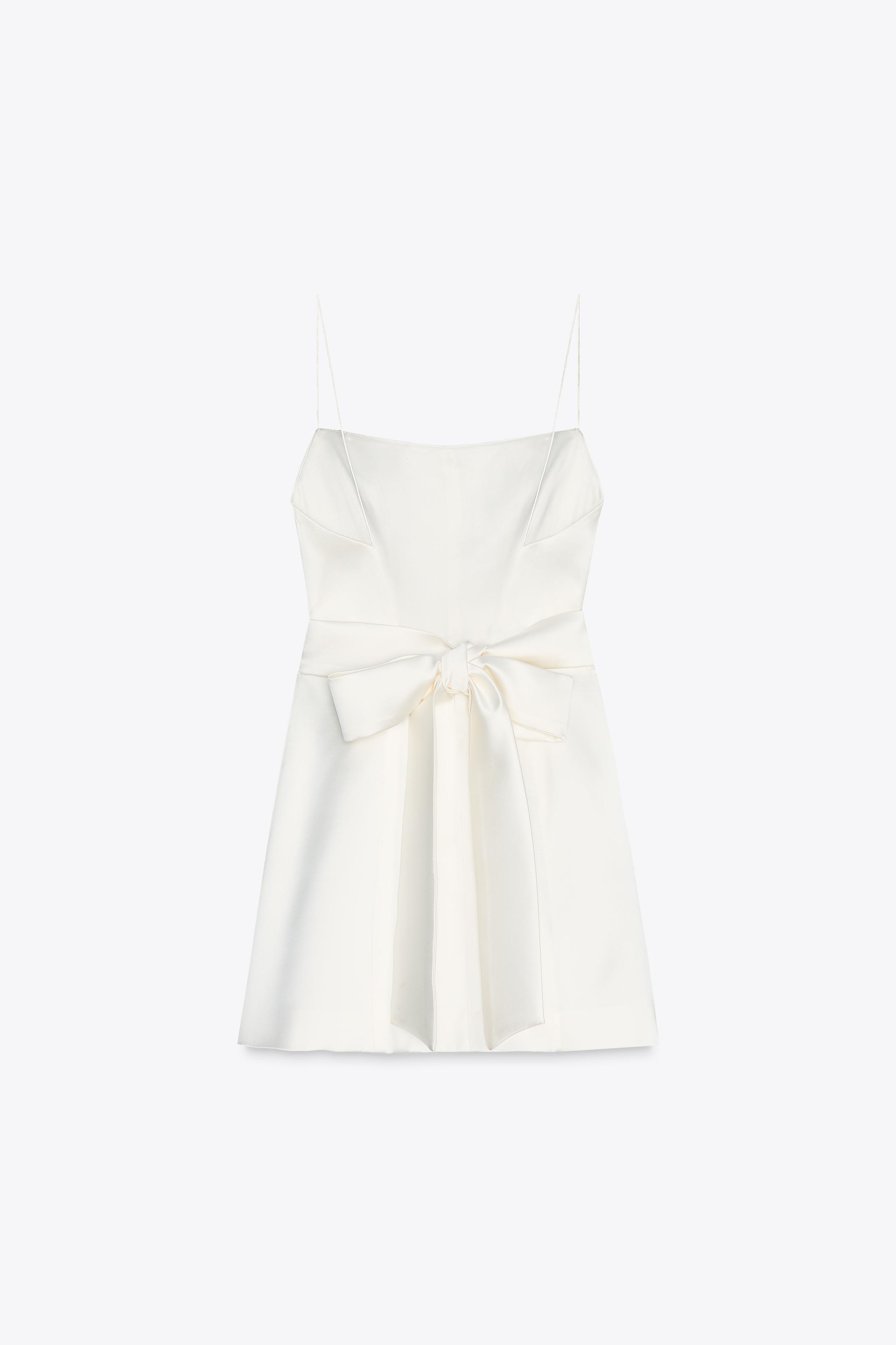 ROBE COURTE SATINÉE LACET DOS