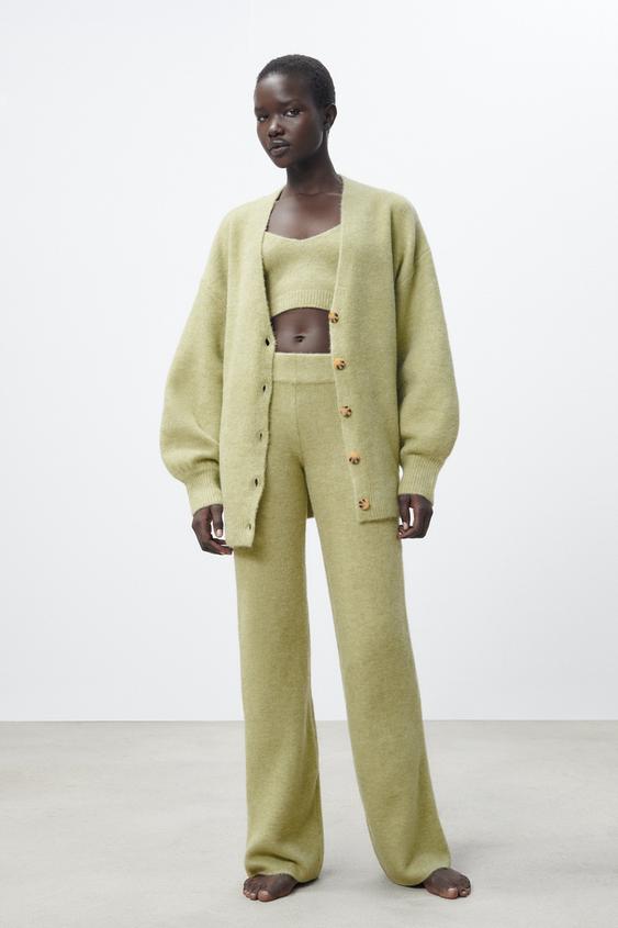 Εικόνα 0 του ΠΛΕΚΤΗ ΖΑΚΕΤΑ ΜΕ V ΝΤΕΚΟΛΤΕ από Zara